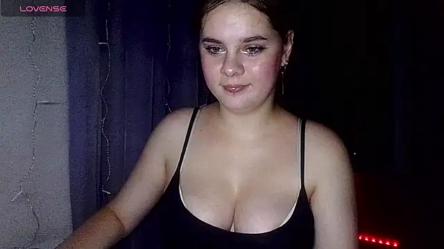 dakota_charm_ élő XXX-chatje