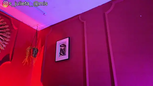 Julieta_Russell's Live XXX Chat
