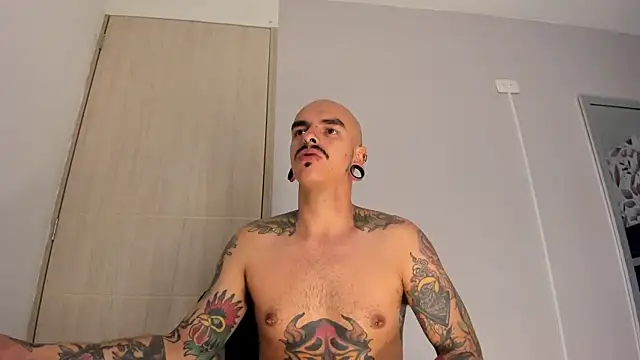 kaletattoo's Live XXX Chat