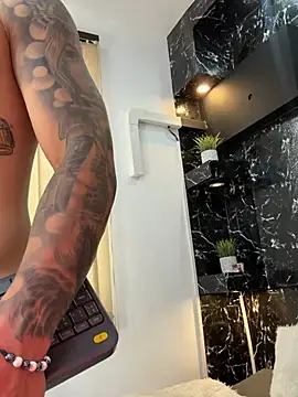 Alexander_ferre 即時 XXX 聊天