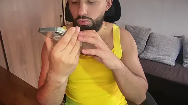 Rob_fab élő XXX-chatje