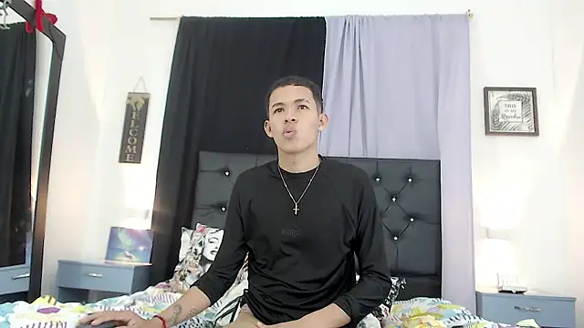 RoySteven Live XXX-Chat