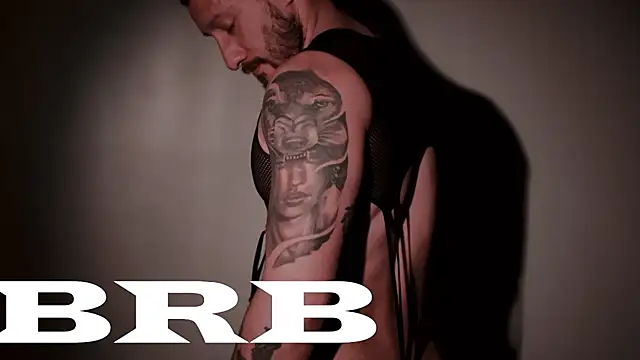 Nathan_rivers Adlı Modelin Canlı XXX Sohbeti