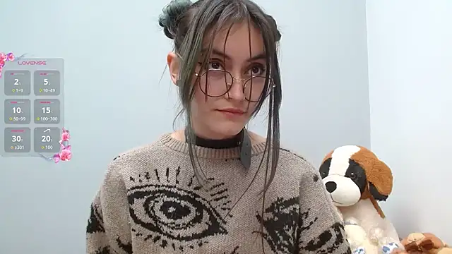 Онлайн чат XXX naomi_unu