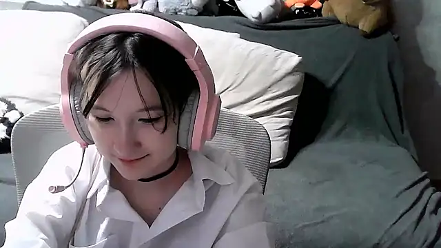 Czat XXX na żywo – Lilfain_baby