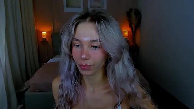 LuluAlis' Live XXX Chat