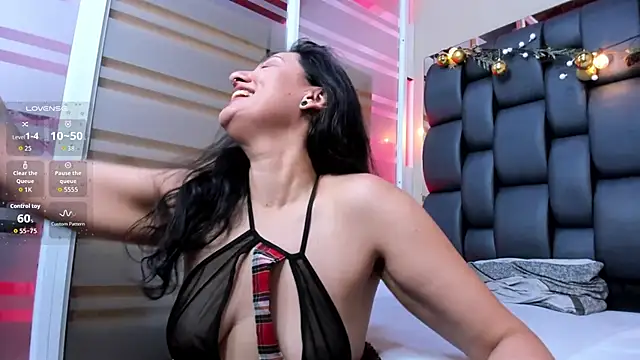 Chatroom XXX en direct de Miriam_milf