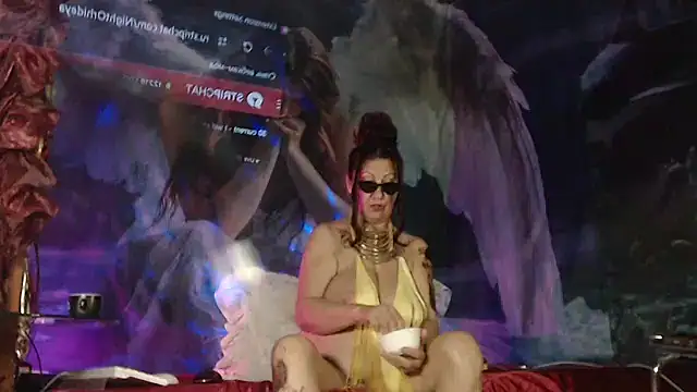 Chat +18 de NightOrhideya ao vivo