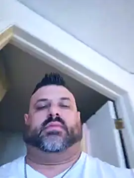 Roddog18's Live XXX Chat