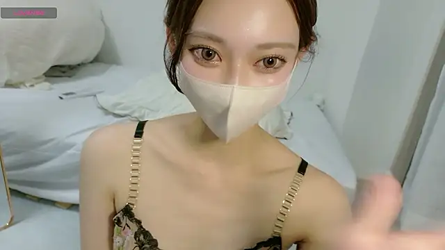 hi_ka_ri0728 live XXX chat