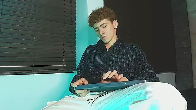 Tyler_Mcrey's Live XXX Chat
