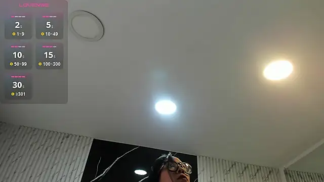 OliviaWilliamm লাইভ XXX চ্যাট