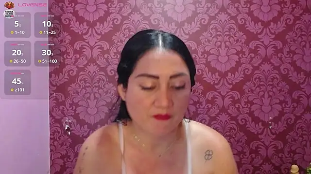 juliana_diaz Adlı Modelin Canlı XXX Sohbeti