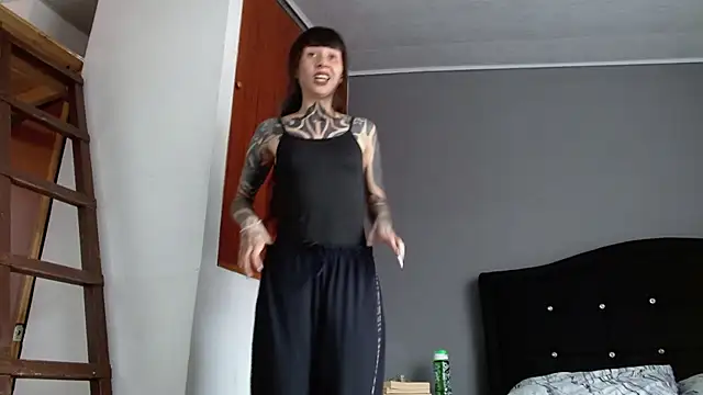 Emilia_1995 라이브 XXX 채팅