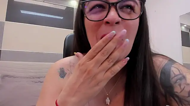 Zara_Jackson's Live XXX Chat