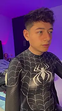 Show de iykyk_apolo na webcam