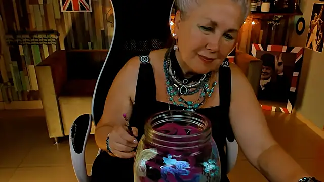 Chat +18 de LilaMaharani ao vivo