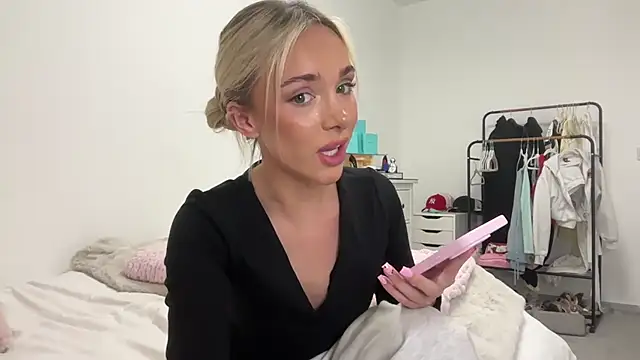 Czat XXX na żywo – Naughtyblondex