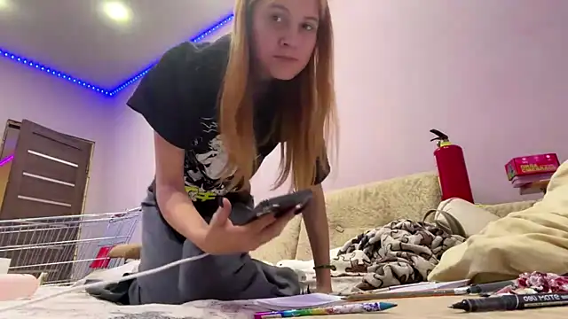 LinZavr live XXX chat