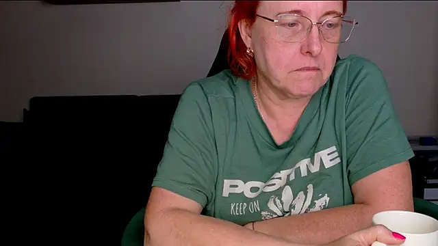 JoannaAndNeighbour's Live XXX Chat