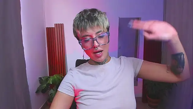 Rebeka-baker Adlı Modelin Canlı XXX Sohbeti
