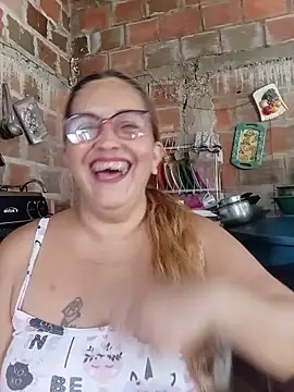 Chatroom XXX en direct de MOTHER_AND_SON09