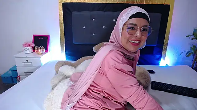 alia_asad's Live XXX Chat