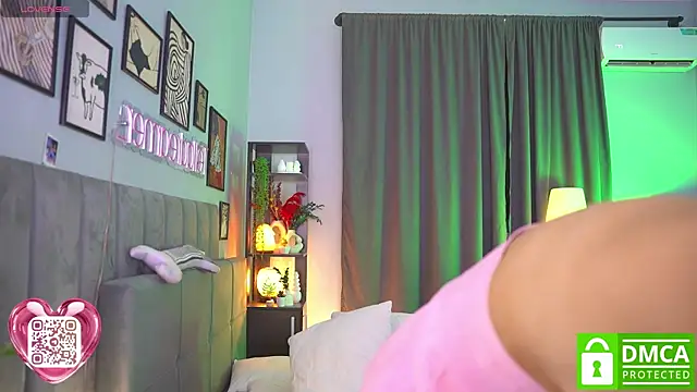 Tella_dream Chat XXX in diretta