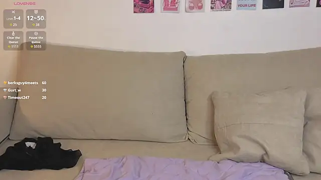 Honey_Lia Adlı Modelin Canlı XXX Sohbeti