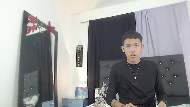RoySteven Live XXX Chat