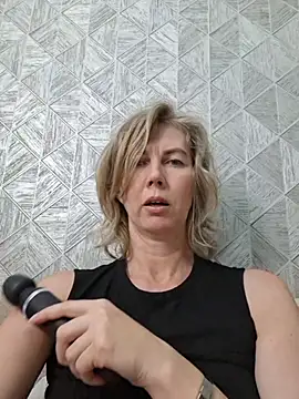 Chat +18 de stellahere8 ao vivo