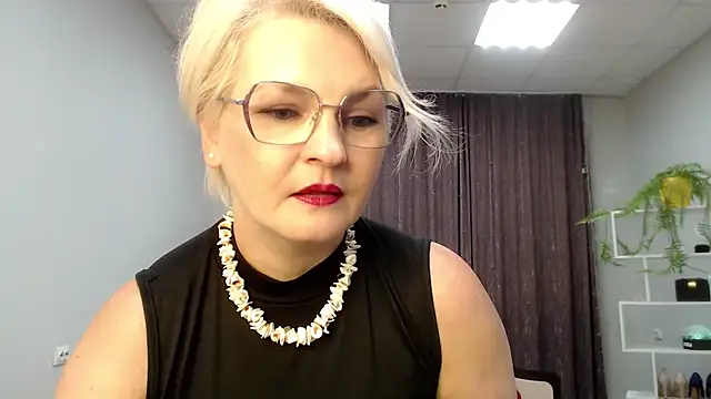 BlondeBrilliant7 Live XXX-Chat
