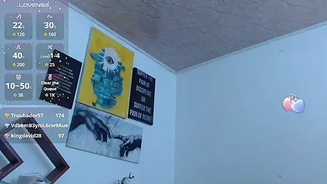 ZoeBakers_'s Live XXX Chat
