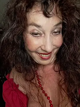GypsyEsmeralda's Live XXX Chat