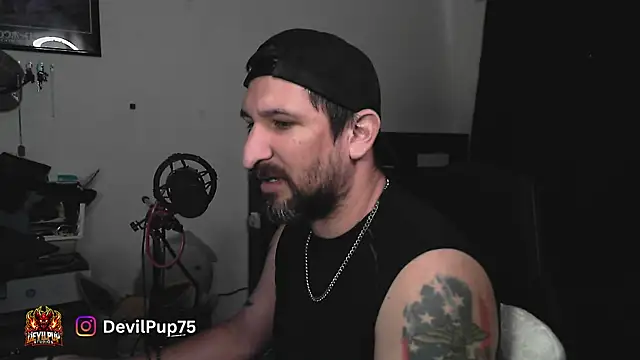 DevilPup75_'s Live XXX Chat