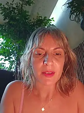 Chat +18 de VIKS_SECRET ao vivo