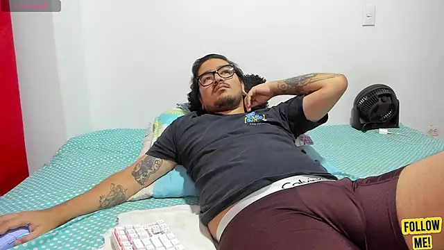 Axel_hornyy Chat XXX live
