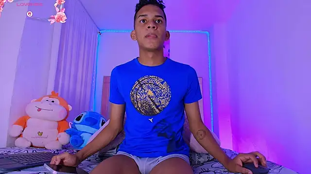 dilan_alfonzo Adlı Modelin Canlı XXX Sohbeti