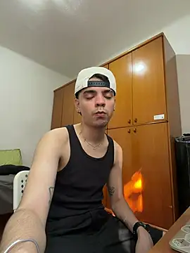 dylancrugerx Webcam-Show