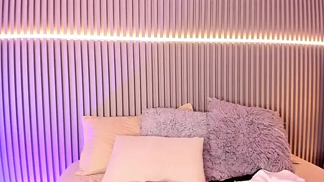 Chat +18 de Victoria_Rosee ao vivo