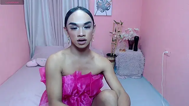 VivienneLuxe's Live XXX Chat