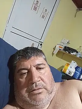 tatingordin élő XXX-chatje