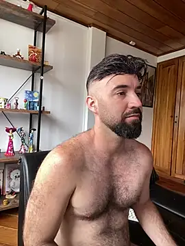 ADONIS_ART01 élő XXX-chatje