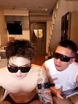 day-18's Live XXX Chat
