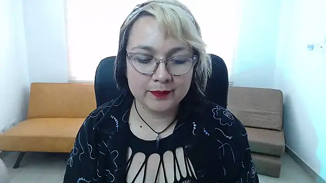 Živý XXX chat AnyaLuxx