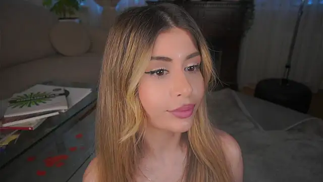 GeorginaHarn Chat XXX in diretta