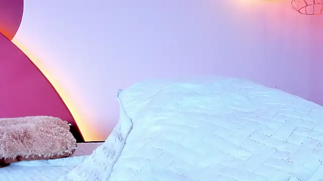 Chat +18 de Katteyes__ ao vivo