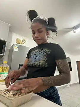 Milkypucy's Webcam Show