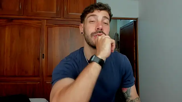 Guyinthemountain Webcam show