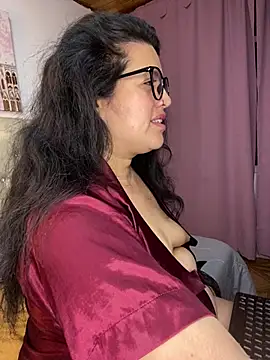 دردشة Andrea_secret_ الجنسية المباشرة